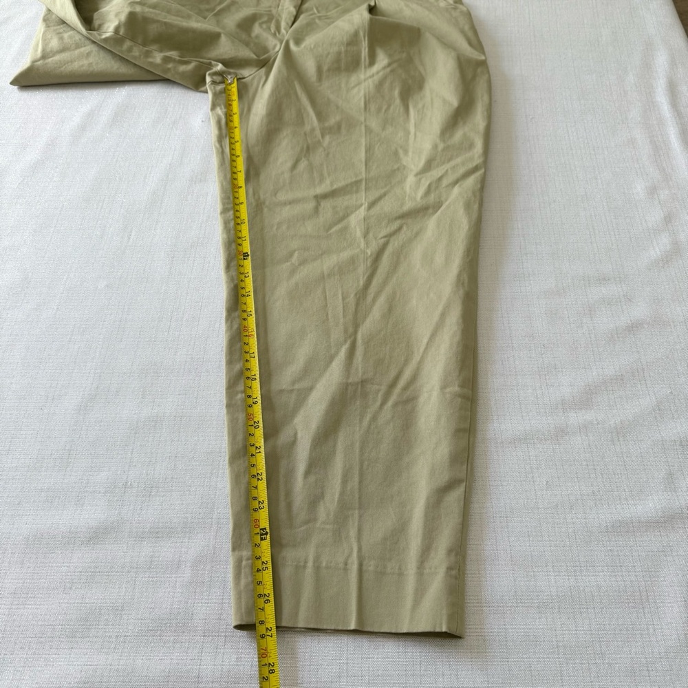 Abercrombie & Fitch Olive Green High-Waisted Pants - Picture 7 of 10